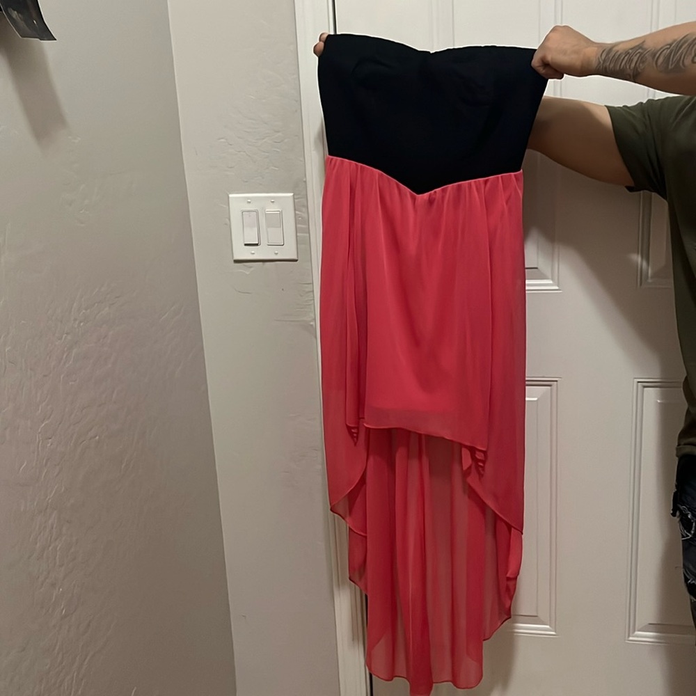 Black and pink strapless dress